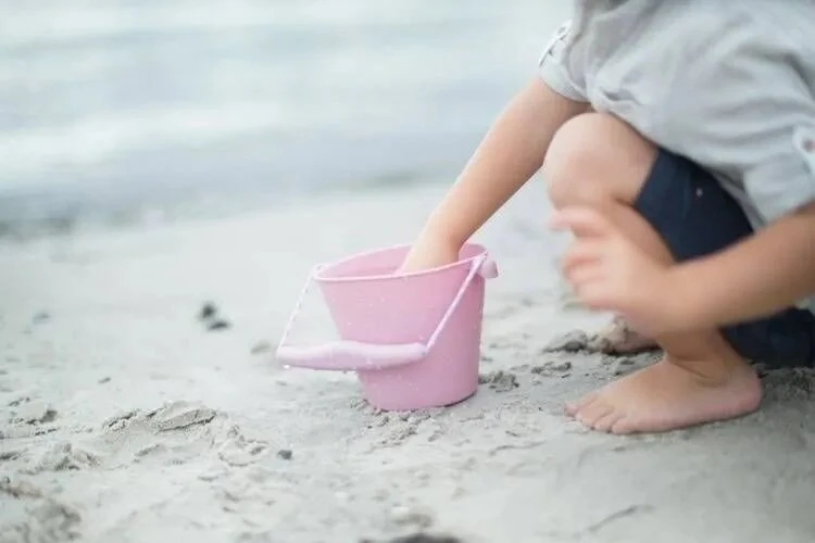 Scrunch sulankstomas kibiras - pudros rožinė smėlio dėžė vaikams