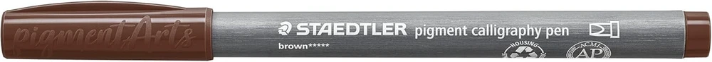 Staedtler 375-76 kaligrafijos pigmentinis pluošto galiuko rašiklis, rudas, 2.00 mm kaligrafijos galiukas, pigmentinis aukščiausios kokybės piešimo rašalas, atsparus vandeniui, vienas rašiklis skirtas rankų rašymui