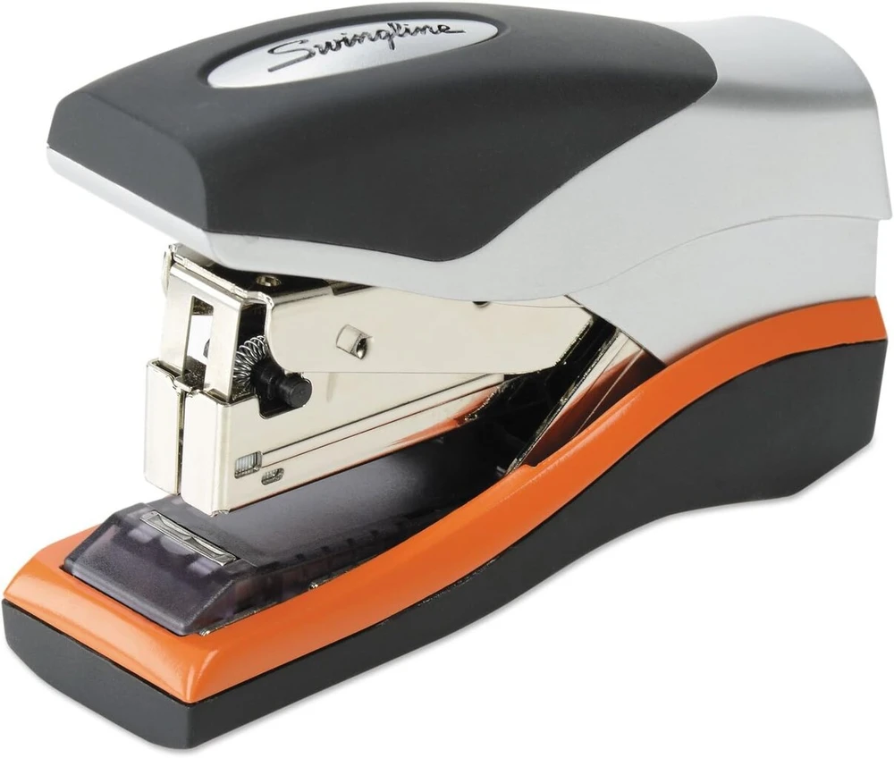Swingline segiklis, Optima 40, kompaktiškas, mažos jėgos, 40 lapų, juodas/sidabrinis (s7087842)