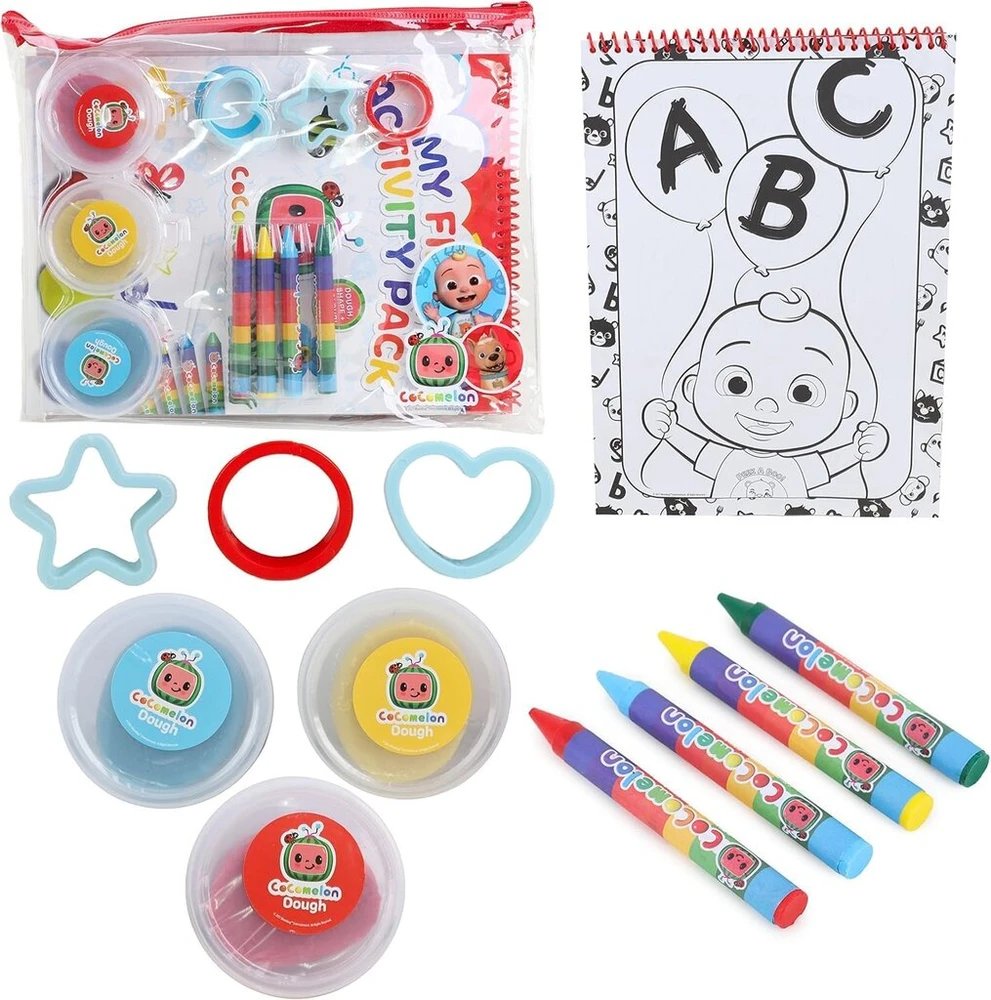 Toyland® Cocomelon rinkinys su aplanku - A4 formato bloknotas, kreidelės ir plastilinas/formelės - rankdarbių žaislas - žaislas kelionėms
