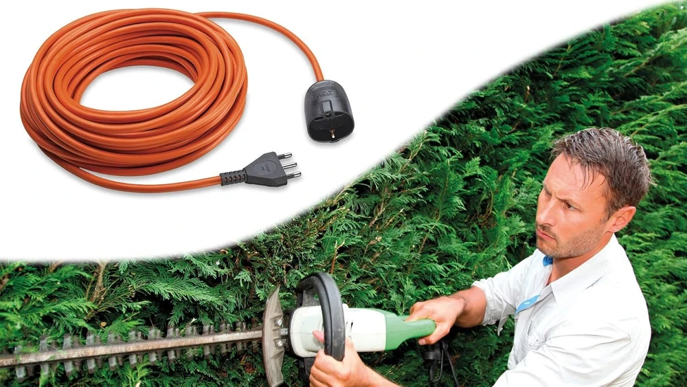 Vimar 0r32394 universalus ilgintuvas su 20 m kabeliu 3g1.5s17, dideliu kištuku 2p+t 16 A 250 V~ itališkas standartas S17 su apsauga nuo vaikų, idealiai tinka sodui