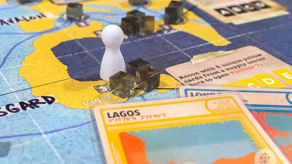 Z Man Games Asmodee Pandemic Legacy Season 2 (yellow Box) - itališkas leidimas