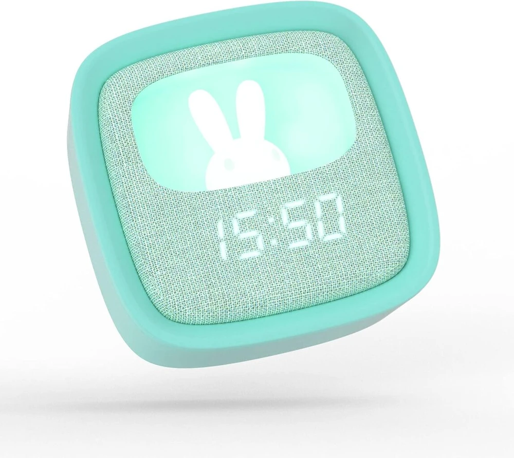 Žadintuvas su naktine lempute Billy Clock - vaikiškas žadintuvas Rabbit - priekinis audinys - švelnus silikoninis rėmelis - skaitmeninis šviesos žadintuvas su data, laiku ir 3 žadintuvo funkcijomis - reguliuojamas