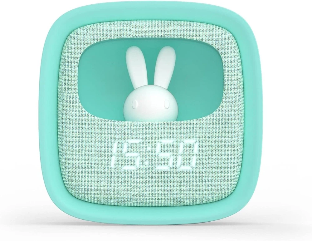 Žadintuvas su naktine lempute Billy Clock - vaikiškas žadintuvas Rabbit - priekinis audinys - švelnus silikoninis rėmelis - skaitmeninis šviesos žadintuvas su data, laiku ir 3 žadintuvo funkcijomis - reguliuojamas