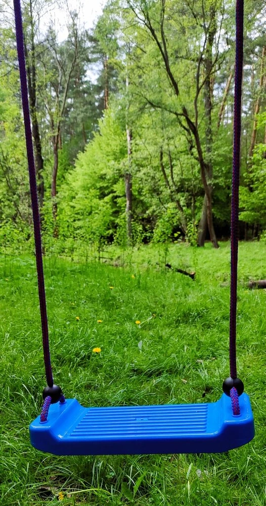 Žalia plastikinė sūpynė su virvėmis vaikams