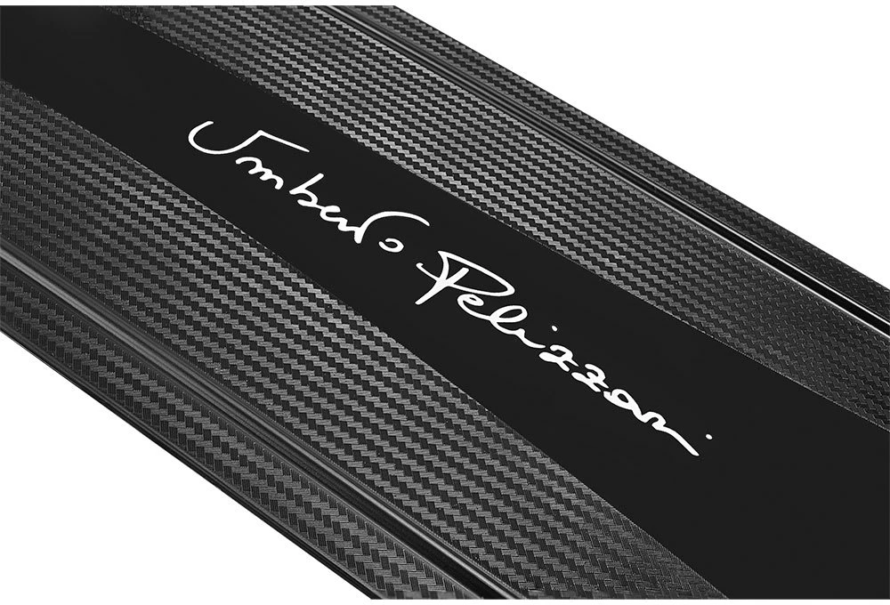 C4 Carbon Pelekai C4 Umberto Pelizzari juodi su uždara pėda