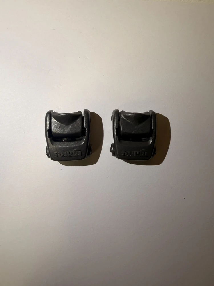 Nardymo kaukės sagtelės Mares Pure Wire / Spyder Buckle Kit