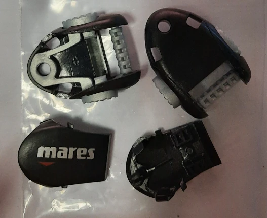 Nardymo kaukės sagtelės Mares X Vision Buckles Kit