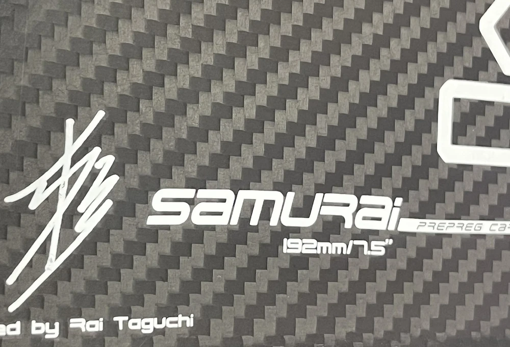 SUP irklentės pelekas Starboard SAMURAI Prepreg Carbon