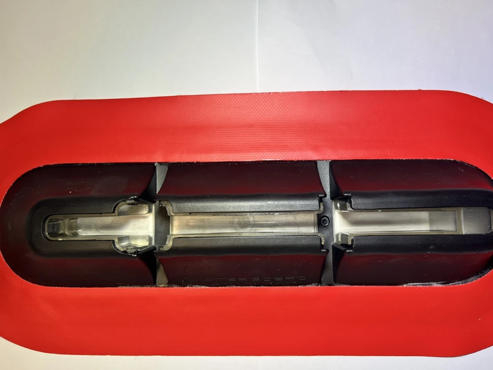 SUP irklentės peleko dėžutė Starboard Foldable Fin Box raudona