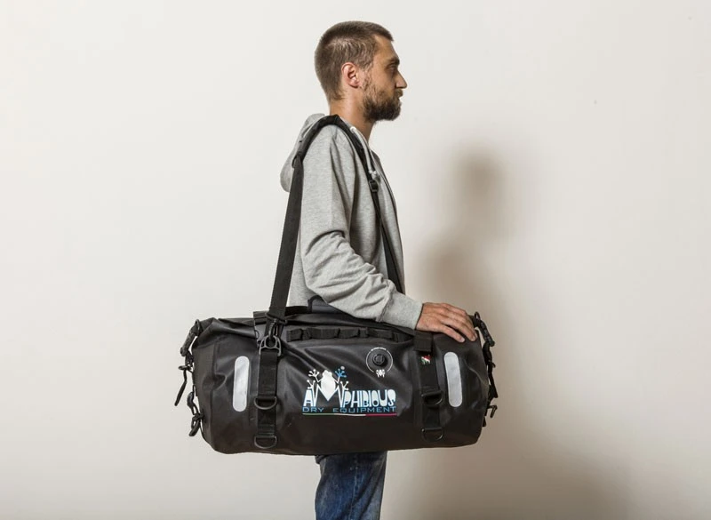 Vandeniui atsparus krepšys-kuprinė Amphibious Voyager Light Evo Juodas 60 l