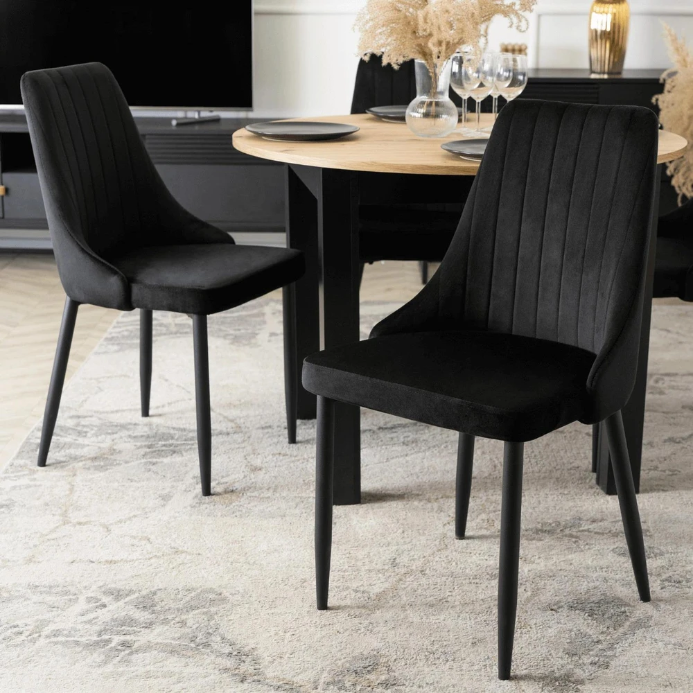 Mebel Elite Išskleidžiamas valgomojo stalas HARRY ir 4 kėdės, „artisan“ ąžuolo ir juodos spalvos