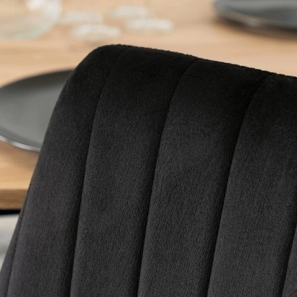 Mebel Elite Išskleidžiamas valgomojo stalas HARRY ir 4 kėdės, „artisan“ ąžuolo ir juodos spalvos