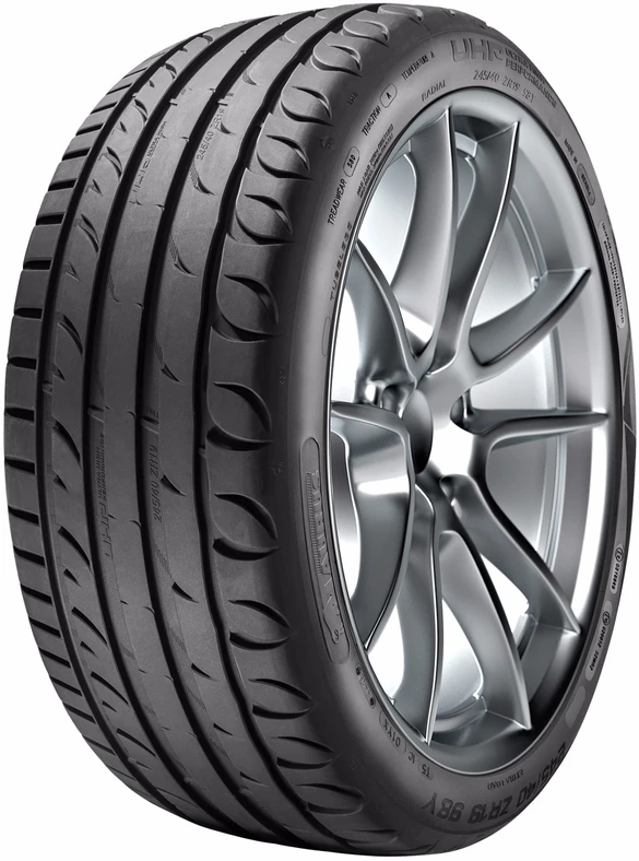 225/45ZR19 TAURUS UHP 96W XL