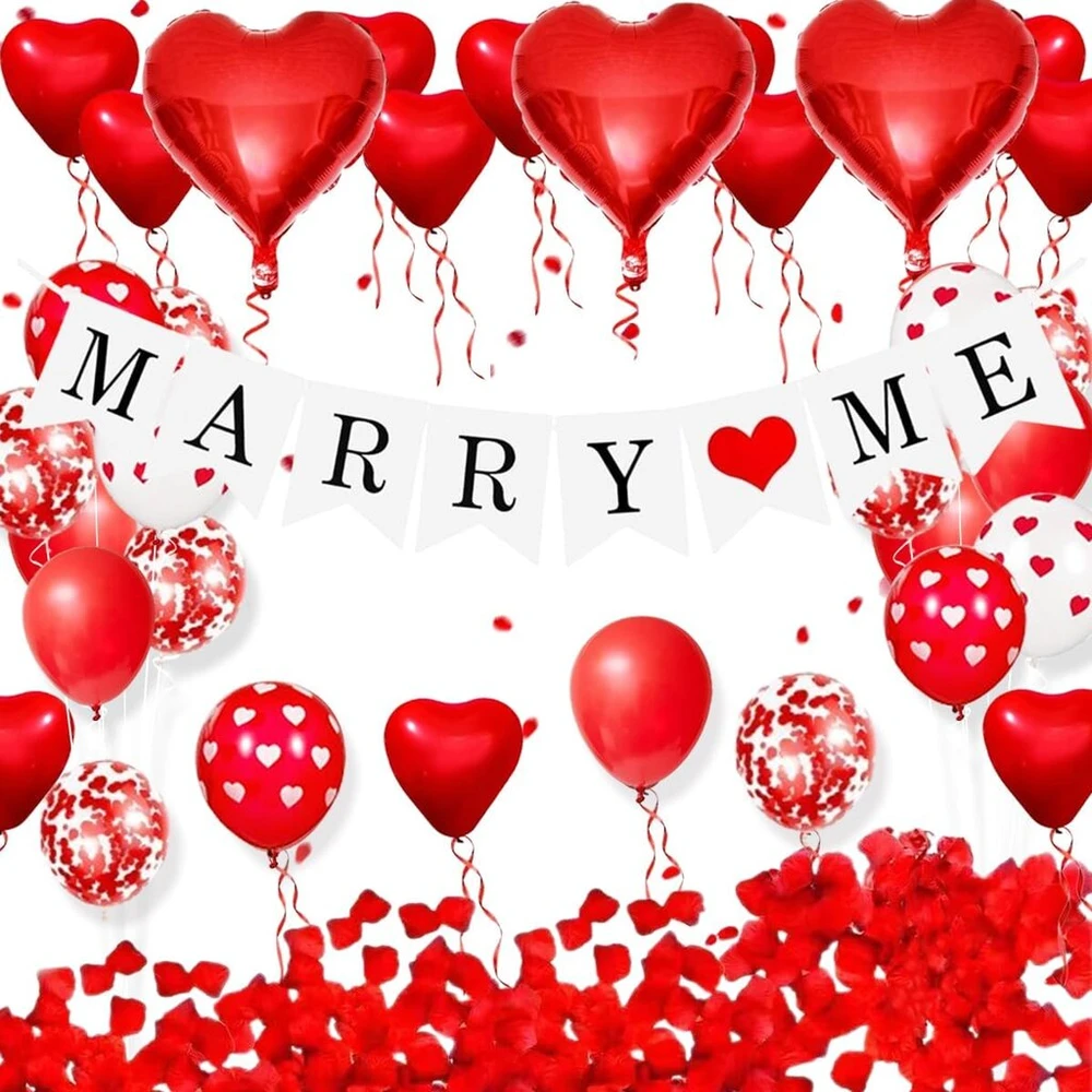 1000 raudonų rožių žiedlapių su užrašu "marry Me", raudoni širdies formos balionai, raudoni ir balti širdies formos balionai vestuvių pasiūlymo dekoracijoms, Valentino dienos dekoracijos