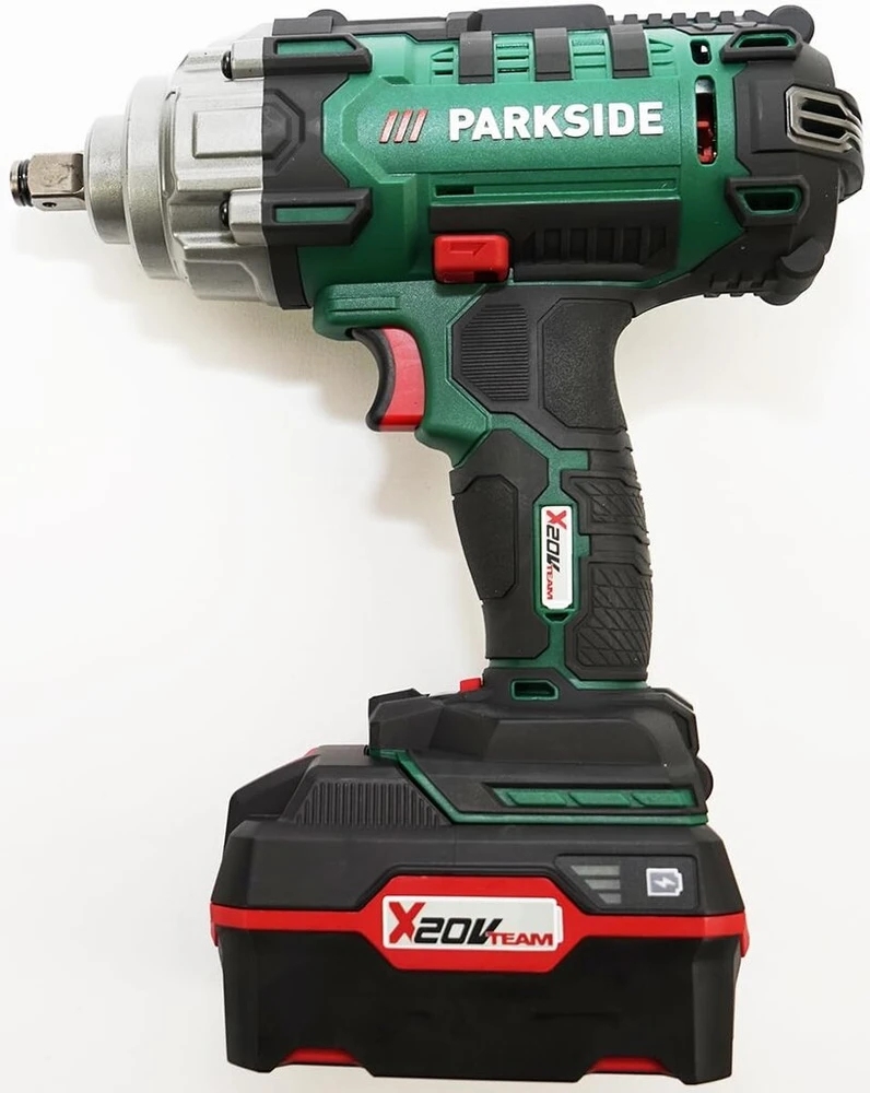 4 x akumuliatorius (4 Ah) + 1 x parkside® 20 V akumuliatorinis smūginis veržliasukis 400 Nm passk 20-li c2, sukamasis smūginis veržliasukis, akumuliatoriaus sieninis laikiklis, įkroviklis (4,5 A), transportavimo dėklas, 16 veržlių
