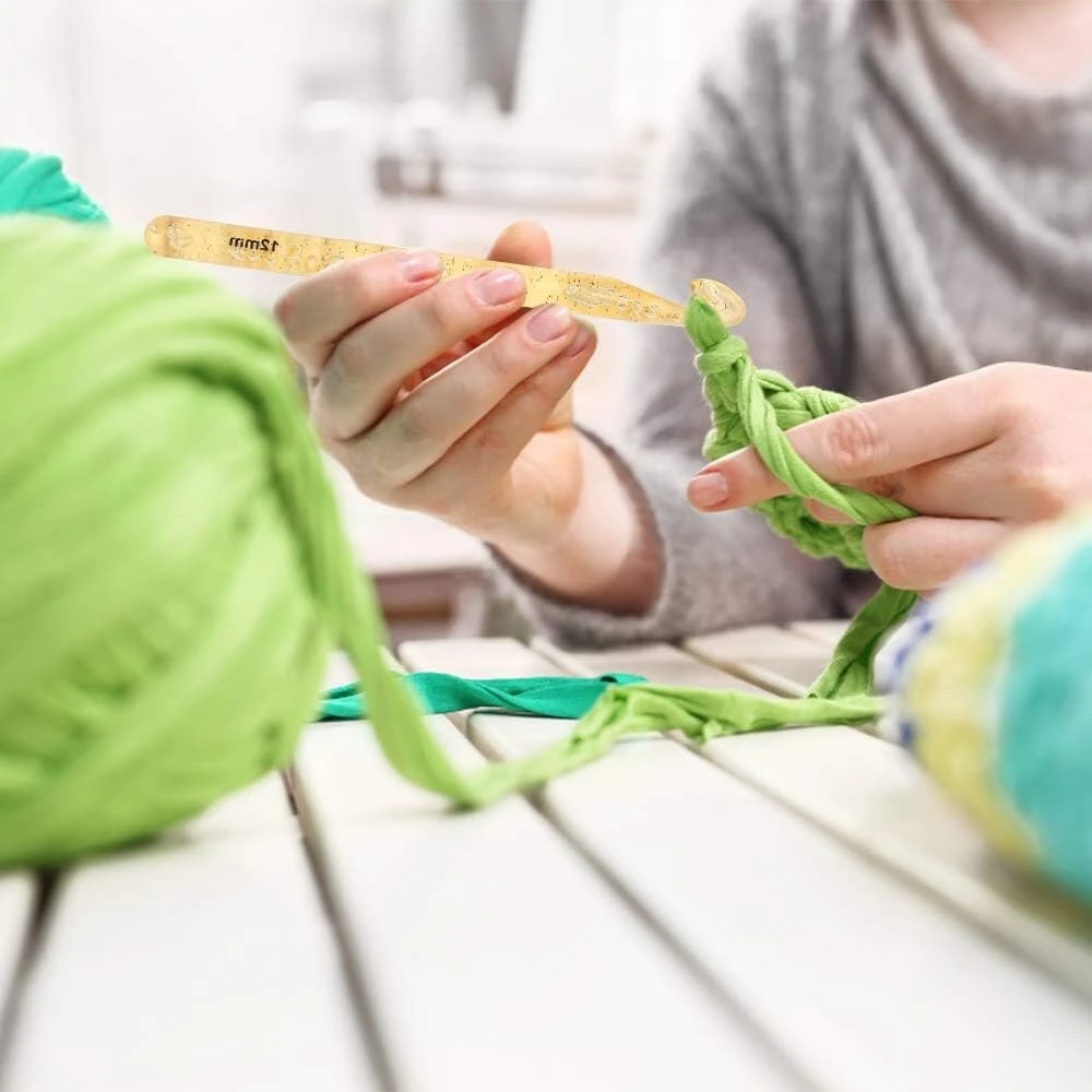 Aipaide didelių nėrimo vąšelių rinkinys, 4 plastikiniai nėrimo vąšeliai, 15 bukas adatų su didelėmis akutėmis „pasidaryk pats“ amatams su laikymo krepšiu