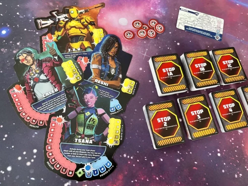 Astro Knights Eternity - mokslinės fantastikos kooperatinis kortų žaidimas nuo Indie Boards & Cards
