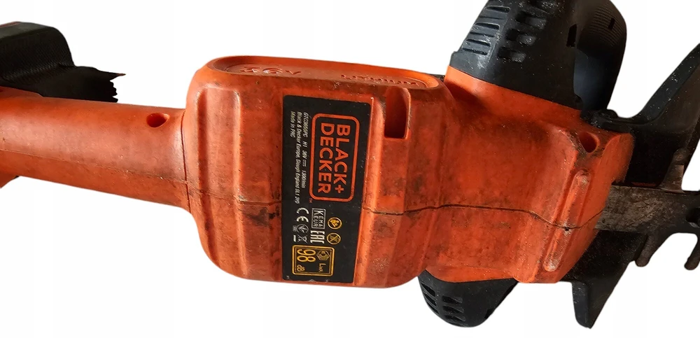 Black & Decker Juodas&decker 55 cm 36 V akumuliatorinės elektrinės žirklės