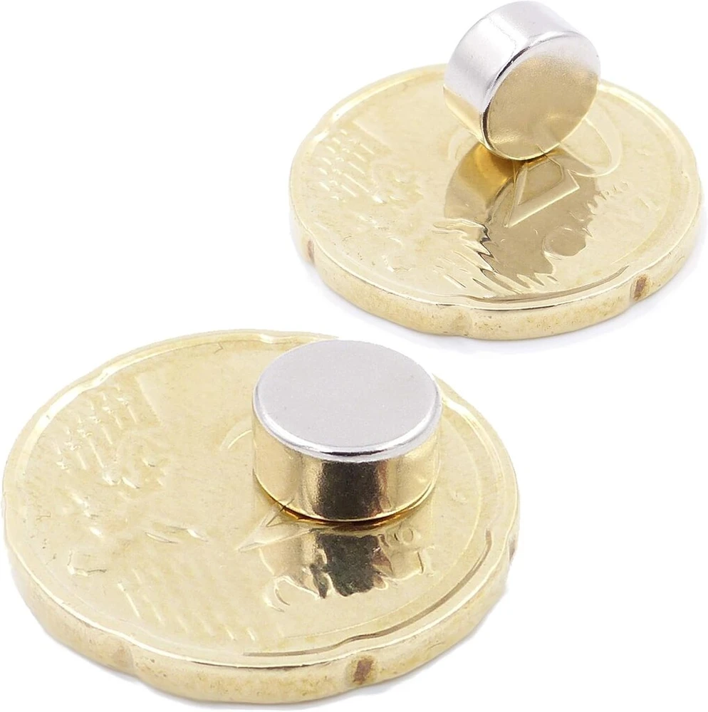 Brudazon 10 mini diskiniai magnetai 8 x 4 mm N52 stipriausio lygio neodimio magnetai itin stiprūs magnetai modelių gamybai, nuotraukoms, lentai, skelbimų lentai, šaldytuvui, rankdarbiams, itin stiprus magnetinis diskas