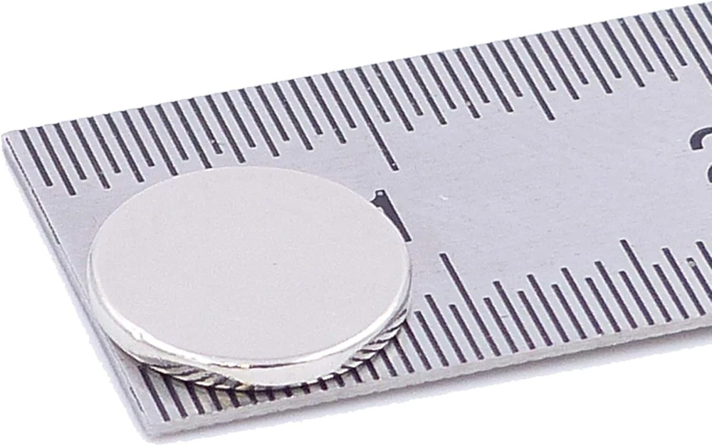 Brudazon 10 mini diskiniai magnetai 9 x 1 mm N52 stipriausio lygio neodimio magnetai itin stiprūs magnetai modelių gamybai, nuotraukoms, lentoms, skelbimų lentoms, šaldytuvams, rankdarbiams, ypač stiprus magnetinis diskas