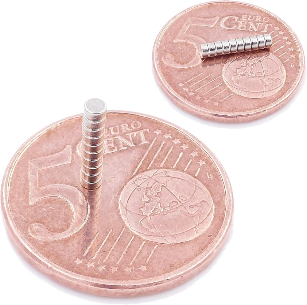 Brudazon 45 mini diskiniai magnetai 2 x 1 mm N52 stipriausio lygio neodimio magnetai itin stiprus magnetas modeliavimui, nuotraukoms, lentai, skelbimų lentai, šaldytuvui, rankdarbiams, itin stiprus magnetinis diskas