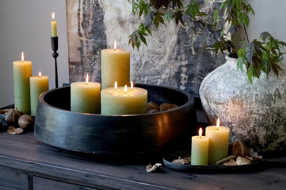 Chic Antique Macon kaimiška žvakė Antique Altar Candle 100% Parafinas Ilgas degimo laikas H10/d7 cm Moss