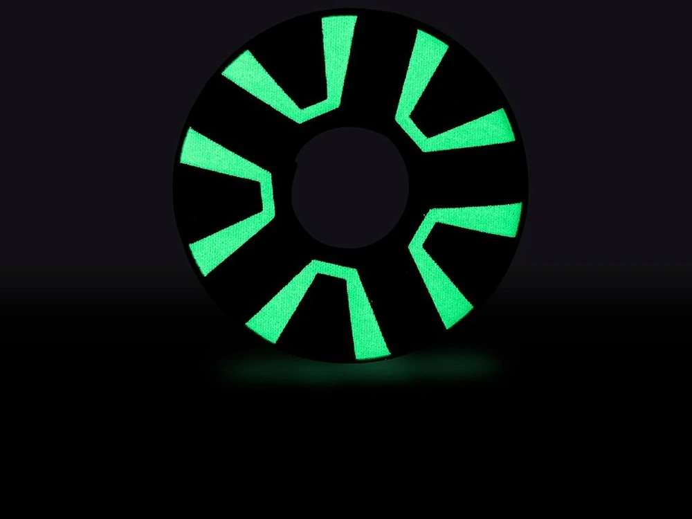 Chuckit! Ch32304 Zipflight Max Glow Medium