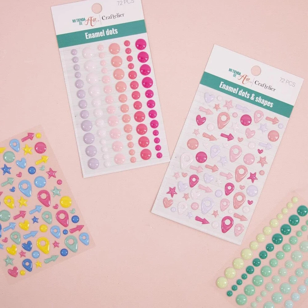 Craftelier - emalio taškeliai pastelinių spalvų | lipnūs mini lipdukai su perlamutriniu paviršiumi, skirti dekoruoti scrapbooking ir amatų projektus | yra 72 spalvoti elementai