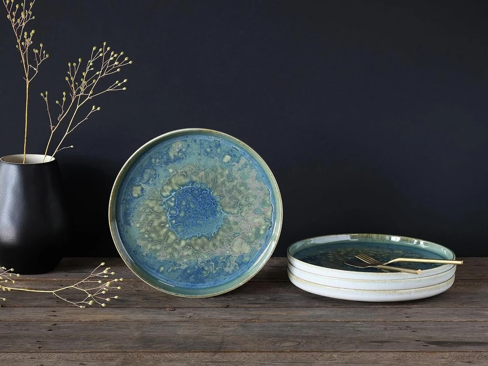 Creatable, 21508 Yuki serijos 4 dalių stalo įrankių rinkinys, akmens masės lėkščių rinkinys, galima plauti indaplovėje ir naudoti mikrobangų krosnelėje, pagaminta Portugalijoje