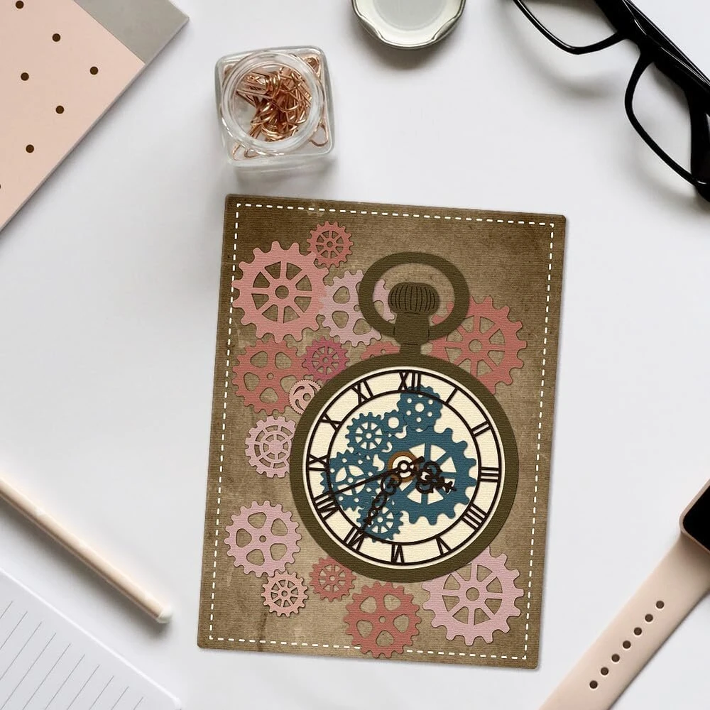 Delorigin punk stiliaus laikrodžio mechanizmo formos iš anglinio plieno, skirtos iškirtimo formelės, rėmelių trafaretams, skirtos scrapbooking'ui, 2025 m. iškirtimo formelės amatų kortelėms, nuotraukų albumams, įspaudimui