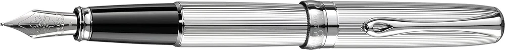 Diplomat Excellence A2 plunksnakotis su plieniniu vidutinio storio plunksneliu - Guilloche Chrome