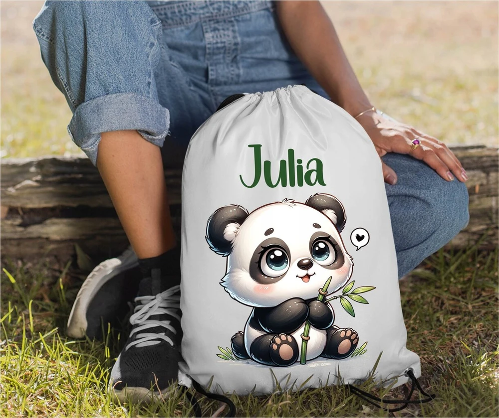 Dovanų rinkinys: puodelis, pagalvė ir maišelis su panda