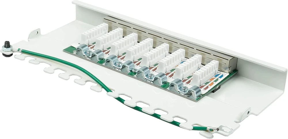 Good Connections patch panelis - stalinis - cat 6, 250 mhz - gigabit palaikymas - 8 prievadai - 0.5 u - stp ekranuotas - atidaromas be įrankių - grynai baltas (ral9010)