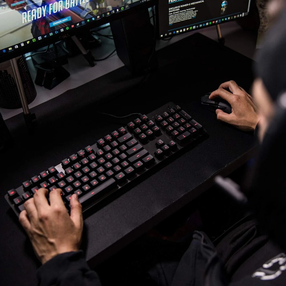 Logitech G413 mechaninė žaidimų klaviatūra, taktiliniai Romer-g jungikliai, šlifuoto aliuminio korpusas, programuojami F klavišai, Usb looping, skandinaviškas išdėstymas - Carbon / Juodas