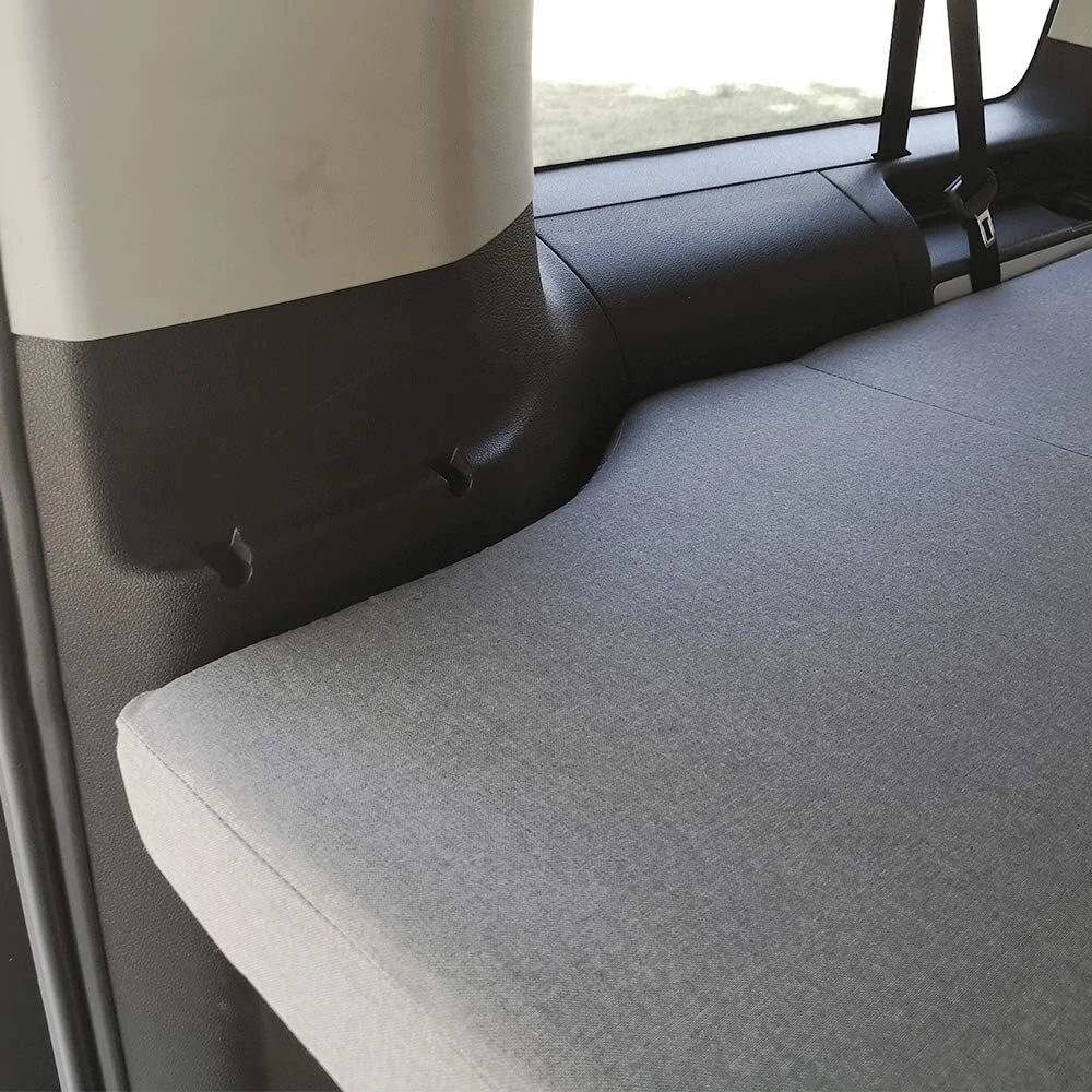Lova Sulankstomas čiužinys su viskoelastiniu camperiu, skirtas citroën spacetourer, peugeot traveller, toyota proace verso ir opel zafira life firm