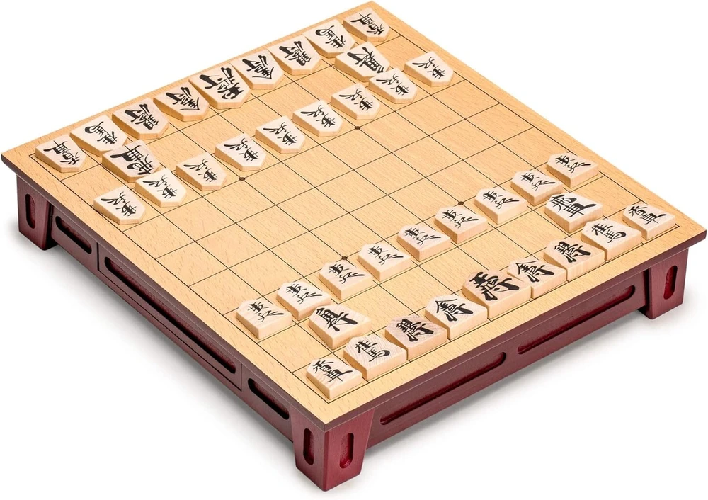 Medinis Shogi stalas su stalčiais, žaidimo rinkinys