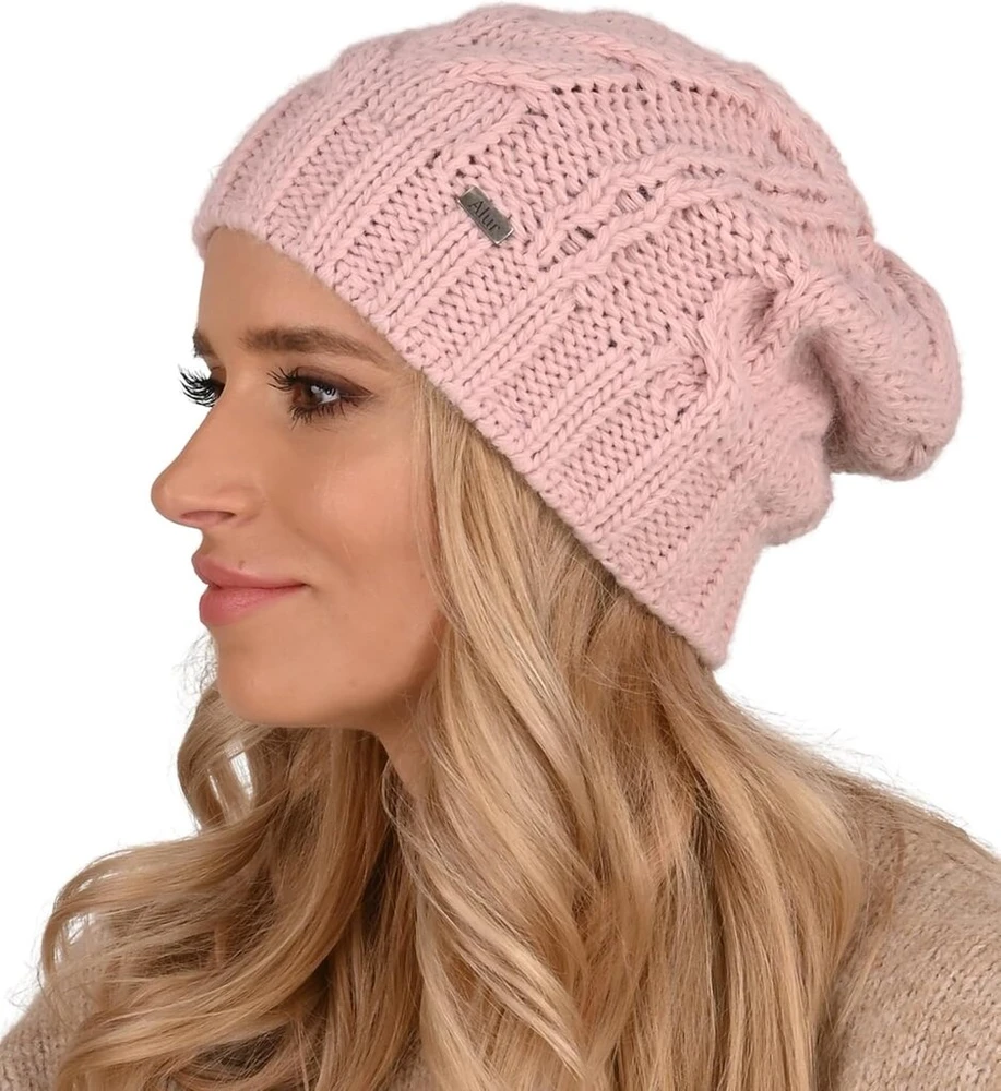 Moterims šilta kepurė "beanie" - Elastinga, stilinga, universali