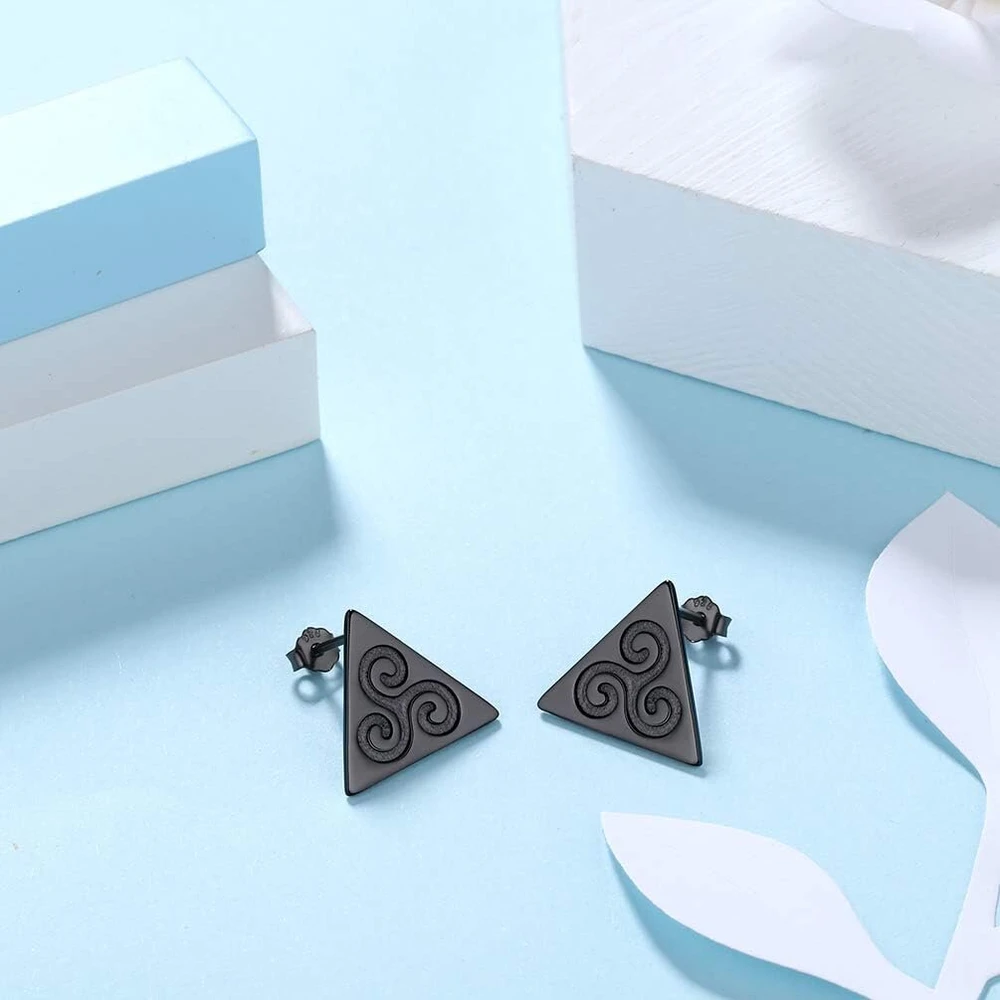 Moteriški ir vyriški auskarai David Geometric Triangle Geometric Hexagon Celtic Triskele vinukai iš sidabro / juodos spalvos 18 karatų auksu dengti unisex vinukai, sidabras