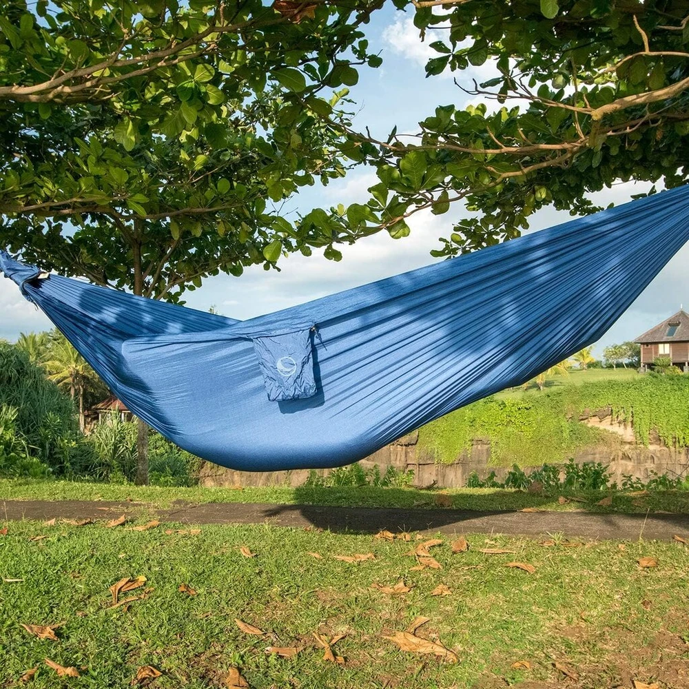 Parašiutinis hamakas compact - originalas nuo 1996 m. | royal mėlynas | lengvas, rankų darbo ir tvarus | 320 x 155 cm, tik 500g | greitas surinkimas < 1 min | stovyklavimui, hamakas