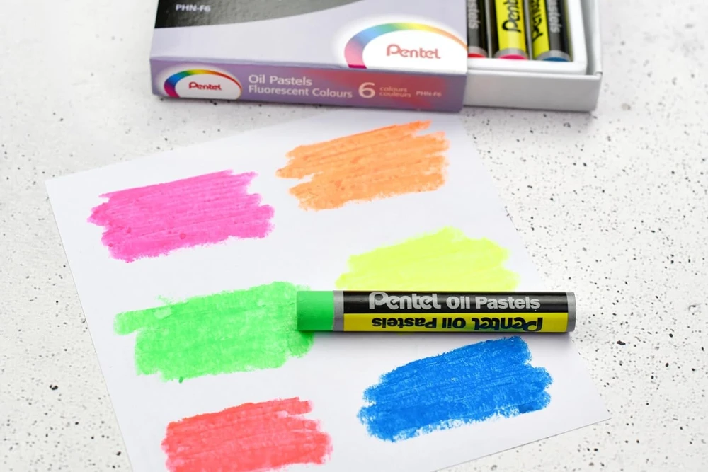 Pentel Phn-f6 fluorescencinės aliejinės pastelės, asorti spalvos, 1 pakuotė (6 pakuotės)
