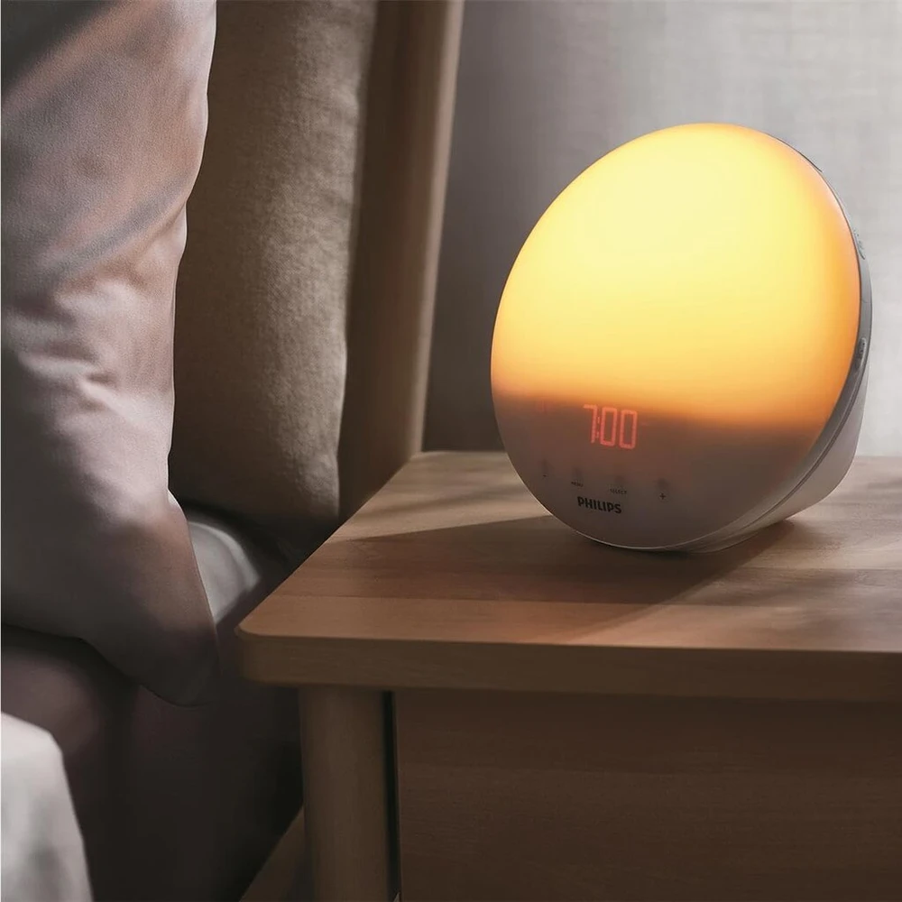 Philips Wake-up Light žadintuvas su spalvota saulėtekio imitacija, 20 šviesos lygių, 7 natūralūs garsai, naktinė lemputė (modelis Hf3531/01)