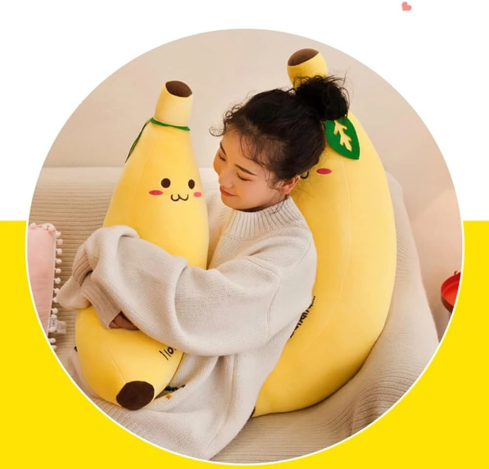 Pliušinis žaislas bananas, kimštinis žaislas kawaii bananas, ilga banano pagalvėlė, minkštas žaislas bananas, pliušinė pagalvėlė bananas, pliušinis žaislas bananas, animacinis žaislas lėlė, kimštinė pliušinė banano pagalvėlė, žaislinė dovana vaikams, bern