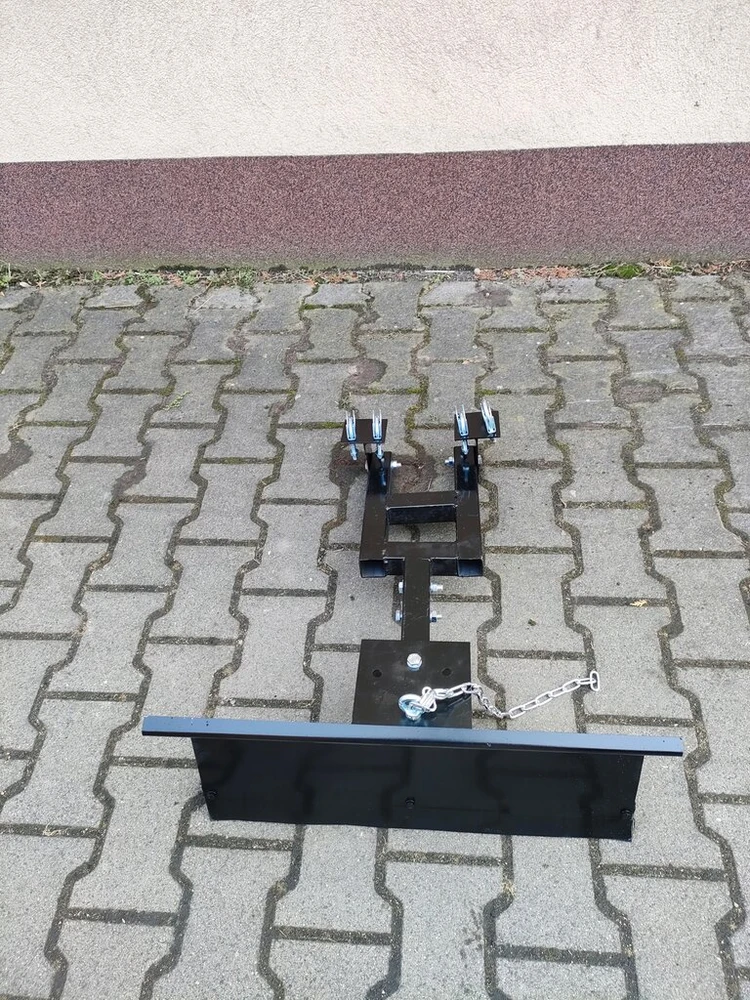 Plūgas vejapjovei ir kultivatoriui