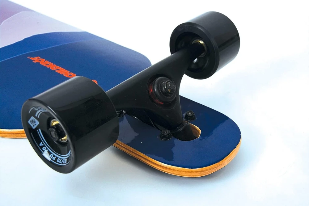 Schildkröt Longboard Freeride 41, 9 sluoksnių klijuotas klevas, pilna lenta su drop through ašies pakaba, Abec-11 guoliai