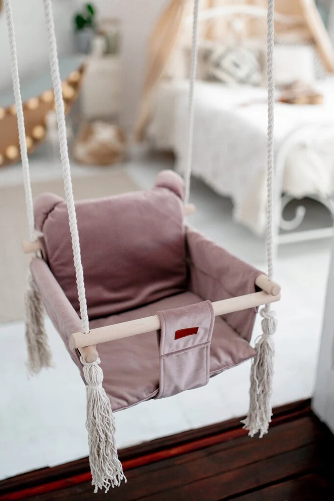 Smėlio spalvos medinės sūpynės vaikams su AKSOMINIAIS kutais Teddy bear home&baby
