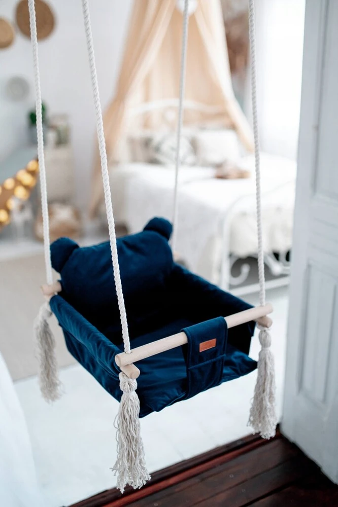 Smėlio spalvos medinės sūpynės vaikams su AKSOMINIAIS kutais Teddy bear home&baby
