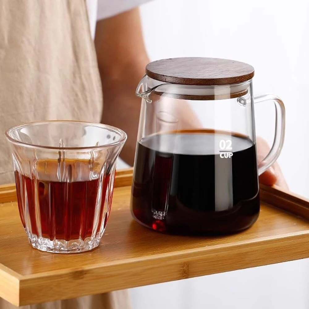 Tamume stiklinis kavos rinkinys su dangteliu, 500 ml