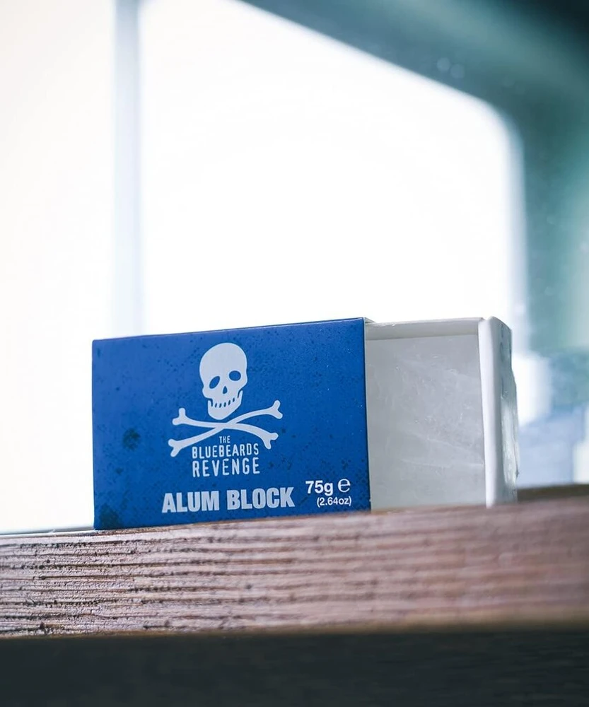 The Bluebeards Revenge Alūno blokas, raminantis odą ir stabdantis kraujavimą po skutimosi