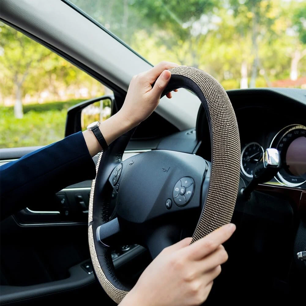 Toeecy kristalinis vairo užvalkalas, dydis 36–39 cm, universalus automobilio vairo užvalkalas, neslystantis vairo užvalkalas su kalnų krištolu, automobilio interjero vairo aksesuarai